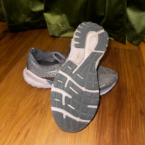 Brooks aderenaline - Picture 3 of 4